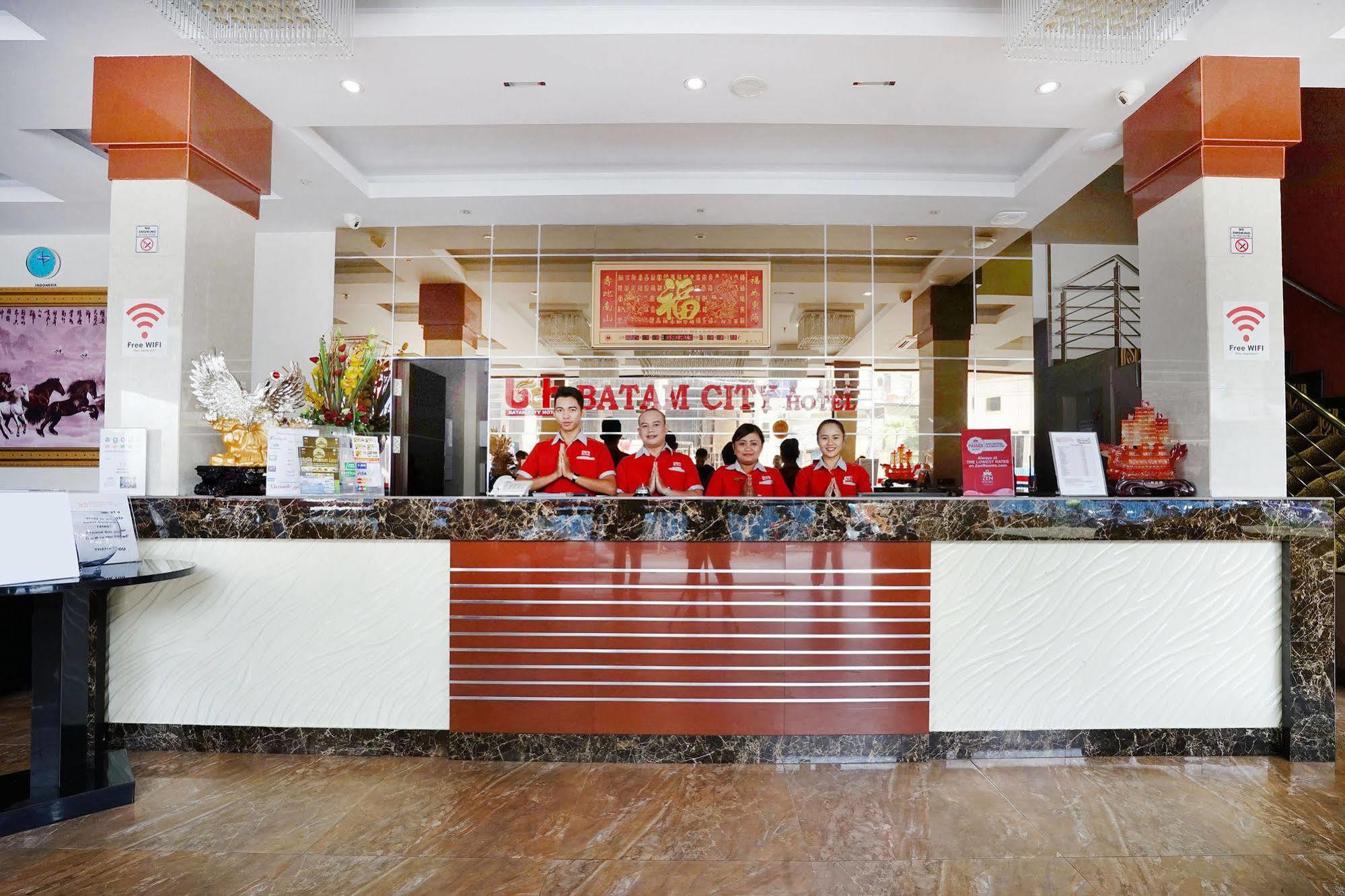 Zen Rooms Near Bcs Mall Penuin Batam Esterno foto